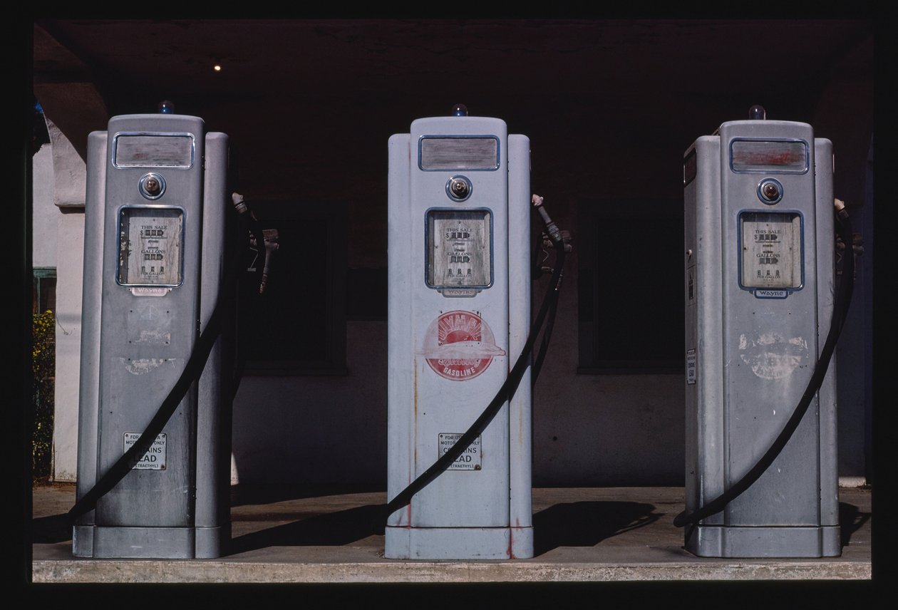 Olympic Gas Pumps, San Diego, Californie, États-Unis - John Margolies