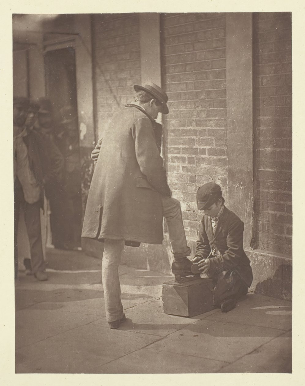 Le Cireur de chaussures indépendant, 1881 - John Thomson