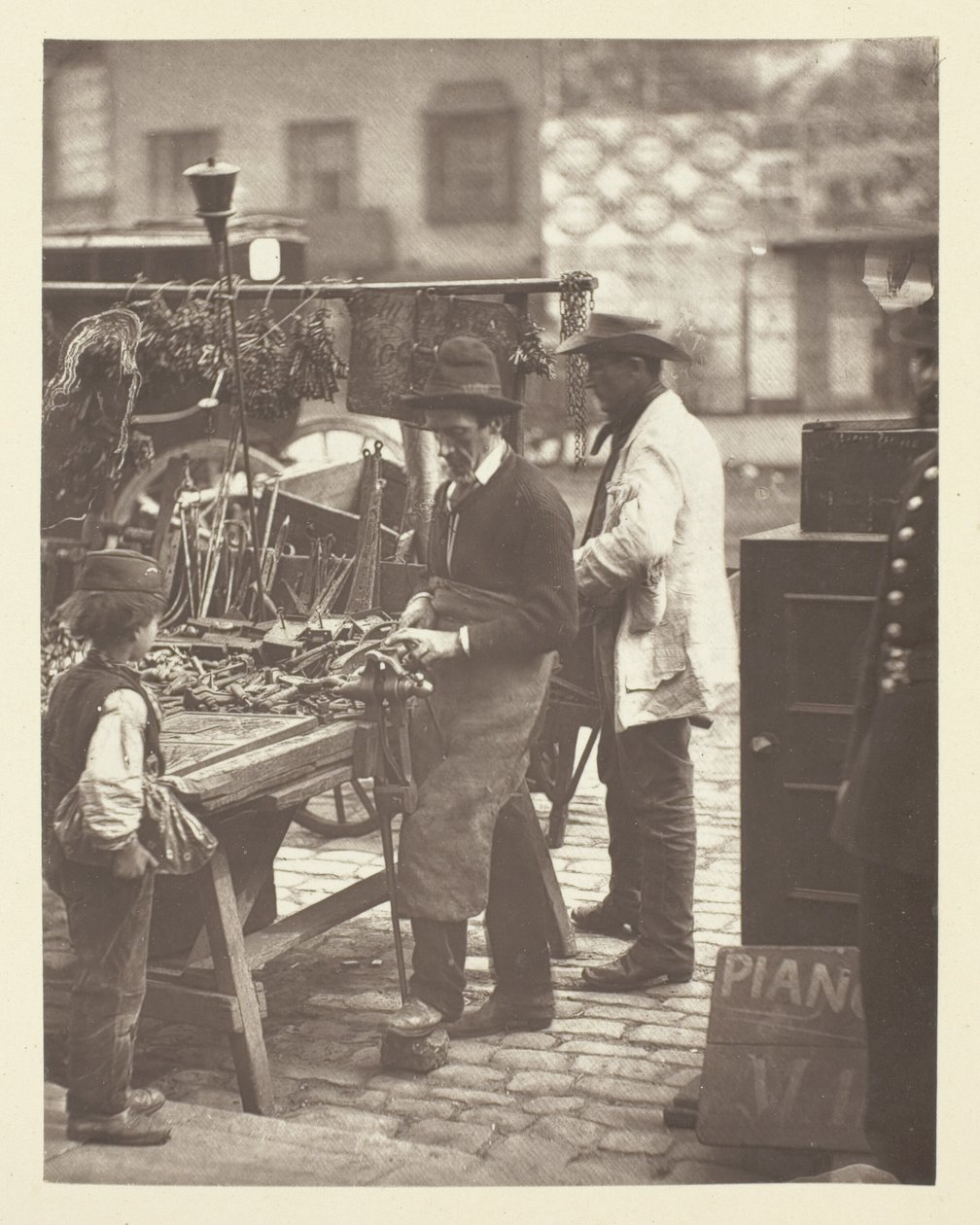 Le serrurier de rue - John Thomson