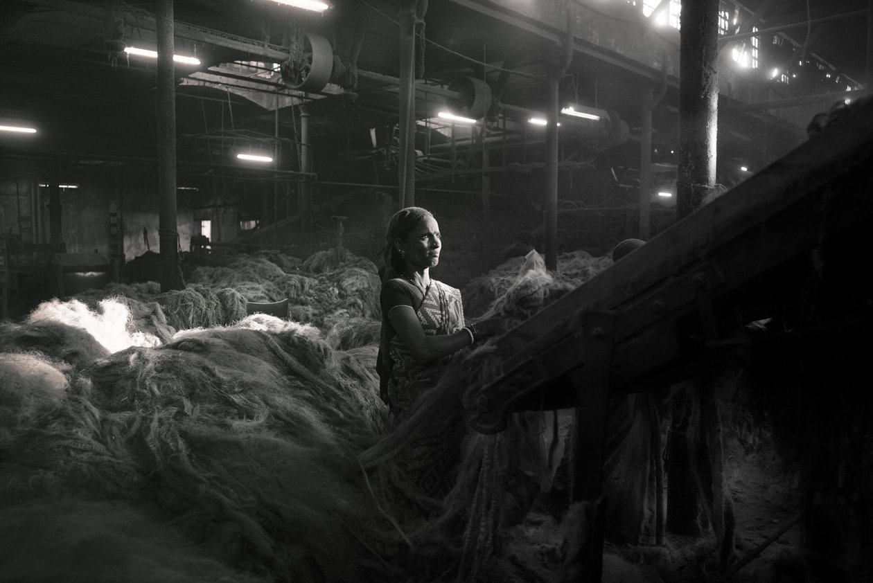 Usine de jute, Kolkata, Inde, 2017 (photo) - Jon Nicholson