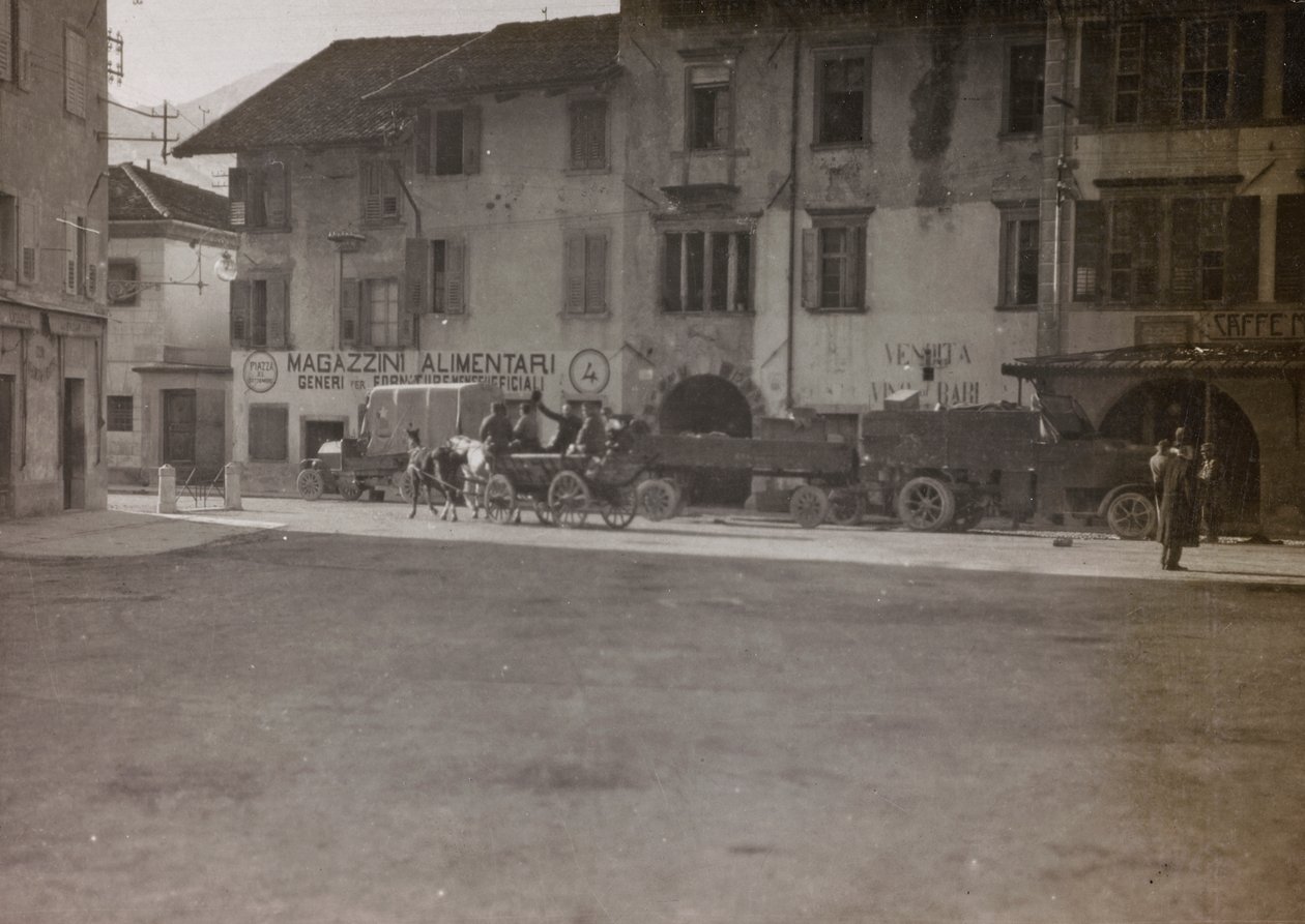 Moyens militaires sur une place - Josef Zohles