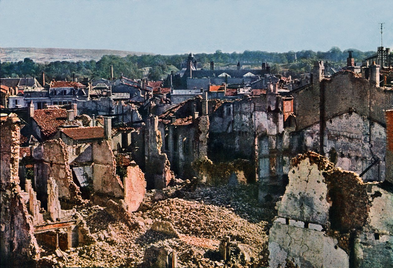 Vue de Verdun après 8 mois de bombardement, septembre 1916 - Jules Gervais-Courtellemont