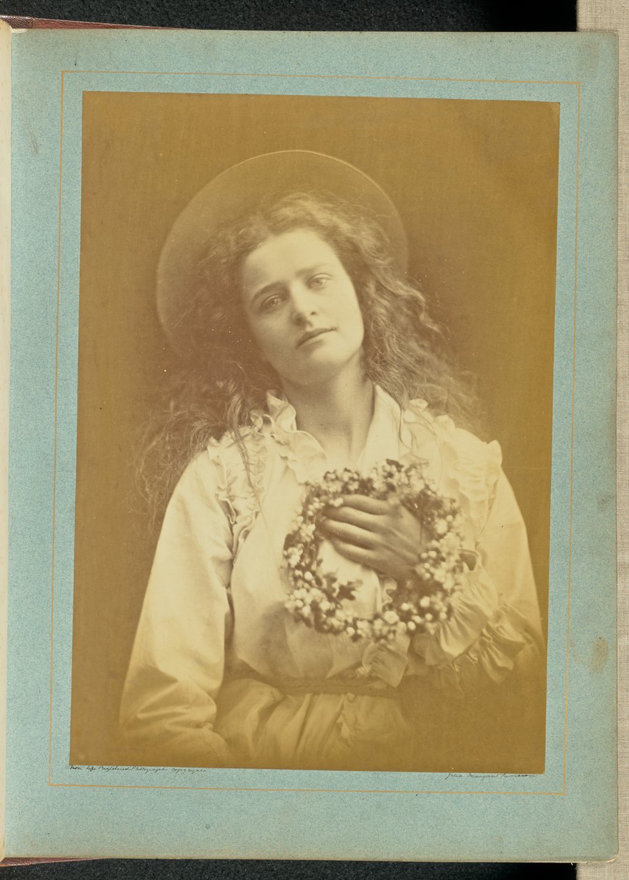 [Car je serai la reine du mois de mai, mère, je serai la reine du mois de mai".] - Julia Margaret Cameron