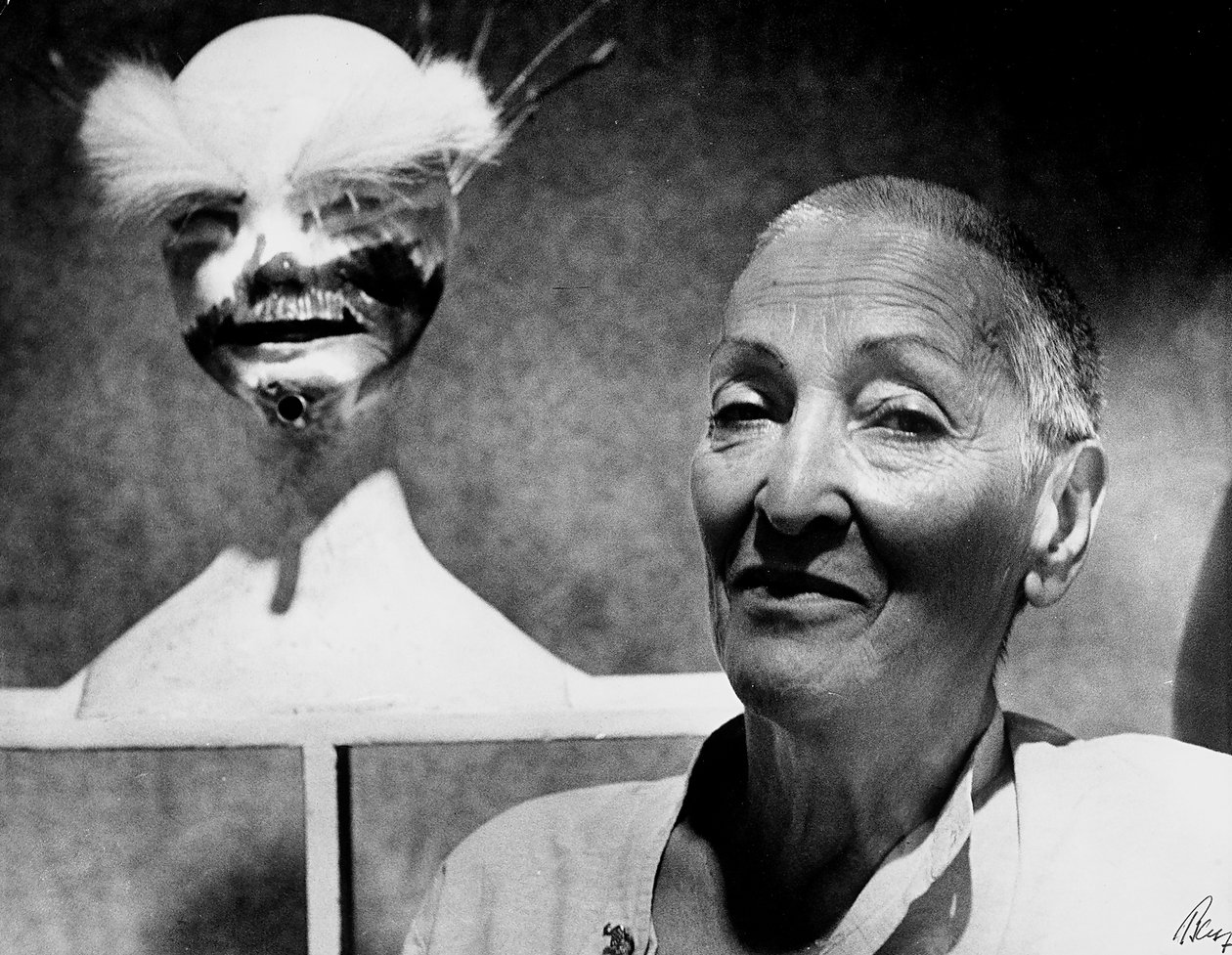 Portrait de la peintre et sculptrice allemande Meret Oppenheim - Karl Heinz Bast