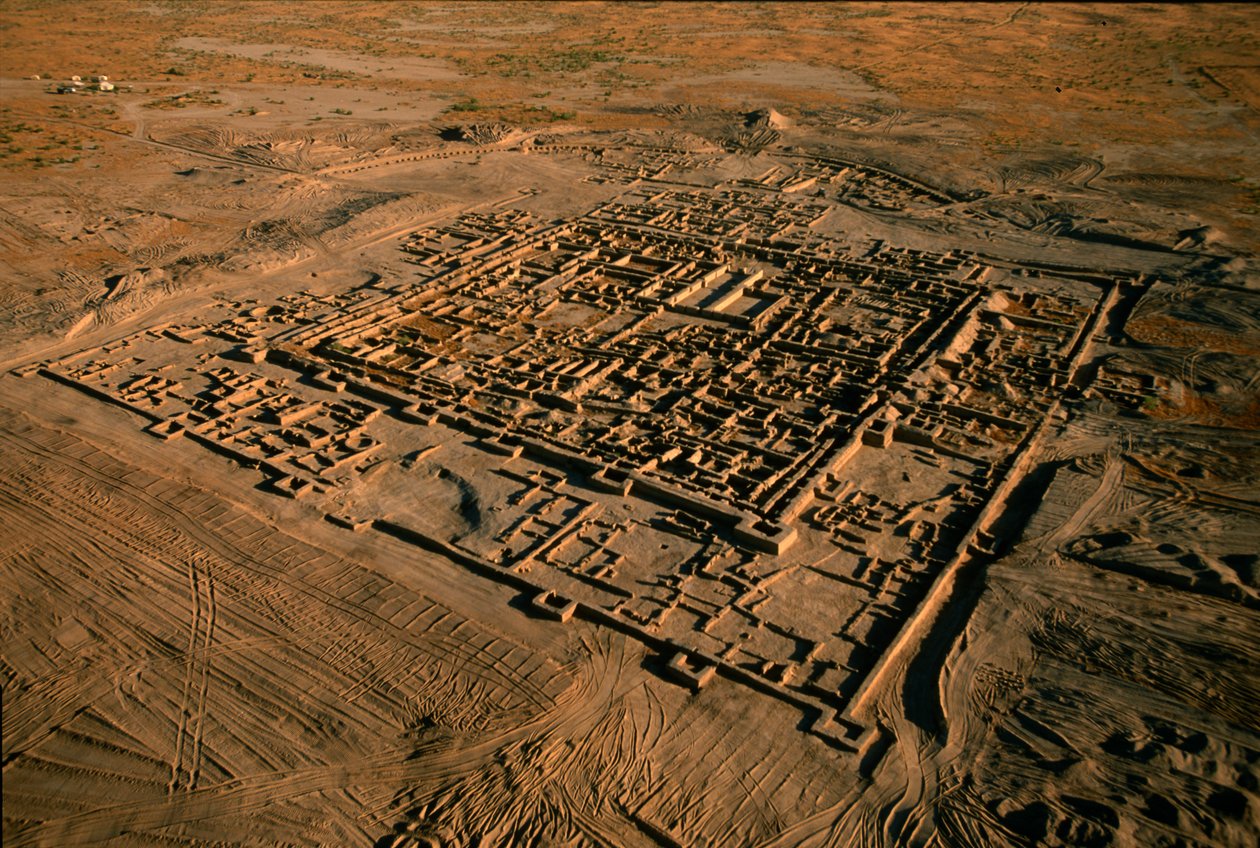 Vue aérienne de Gonur, un centre important de la culture Oxus, colonie fortifiée avec citadelle centrale - Kenneth Garrett