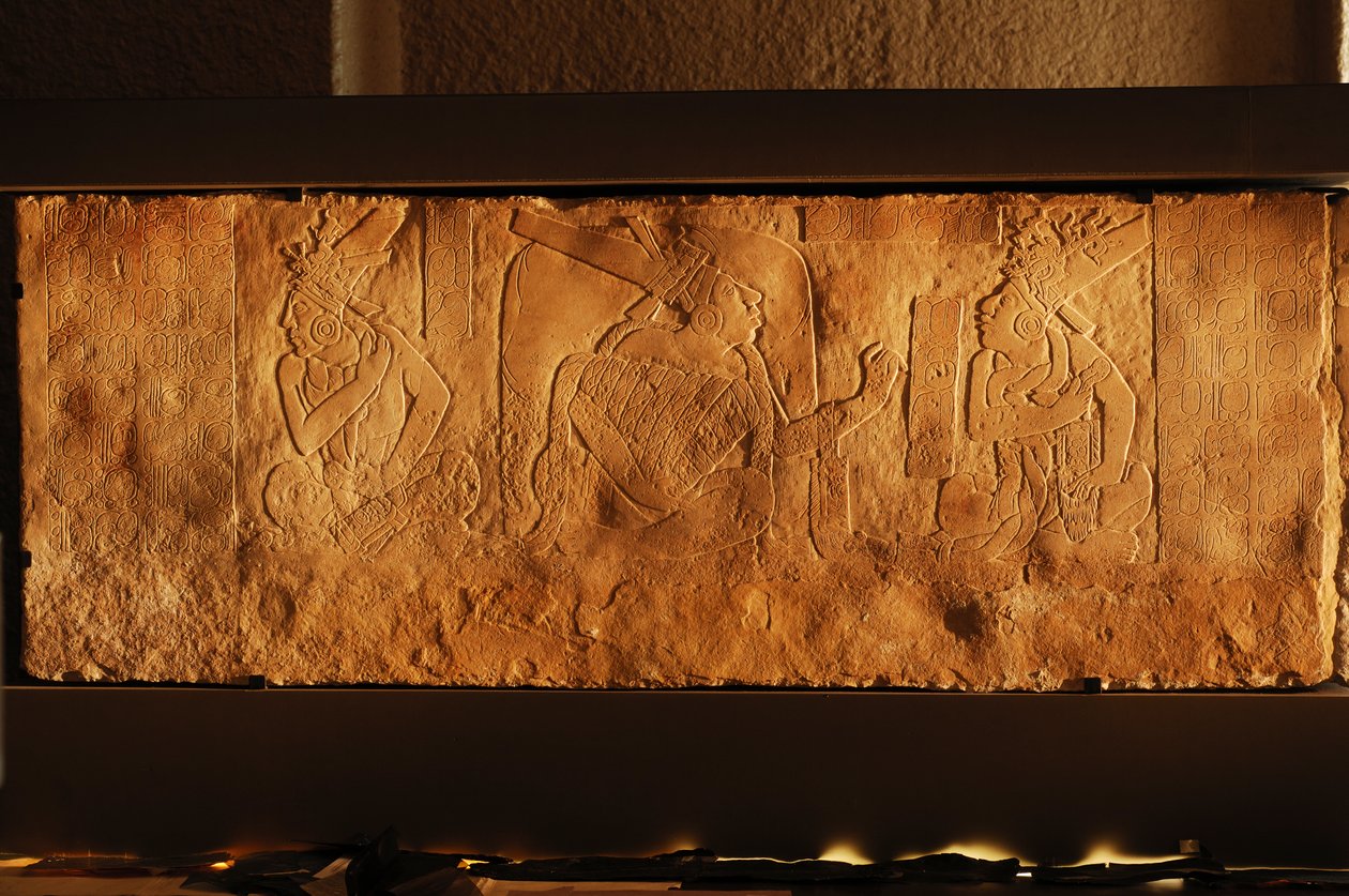 Banc du trône du Temple 19, Palenque, Mexique, sculpture d