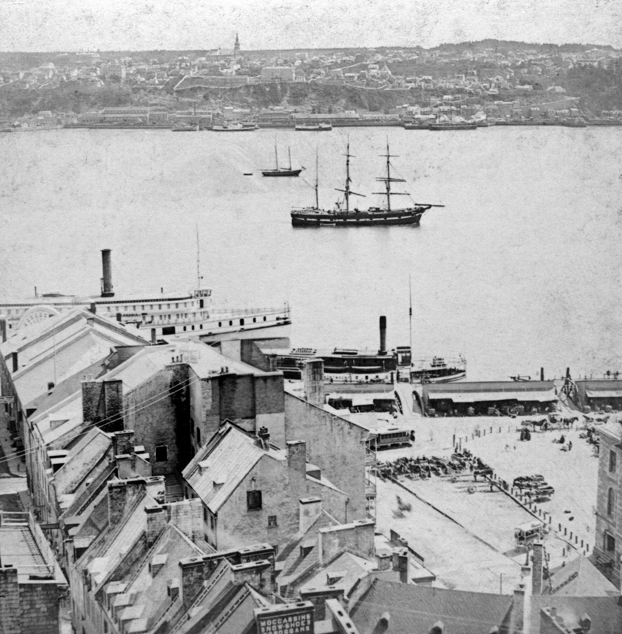 Vue depuis la terrasse Dufferin, Québec, Canada - Kilburn Brothers