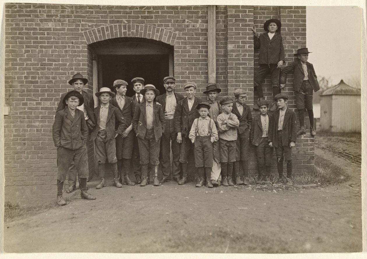 [Heure de midi, King Mfg. Co., Augusta, Géorgie] - Lewis W. Hine