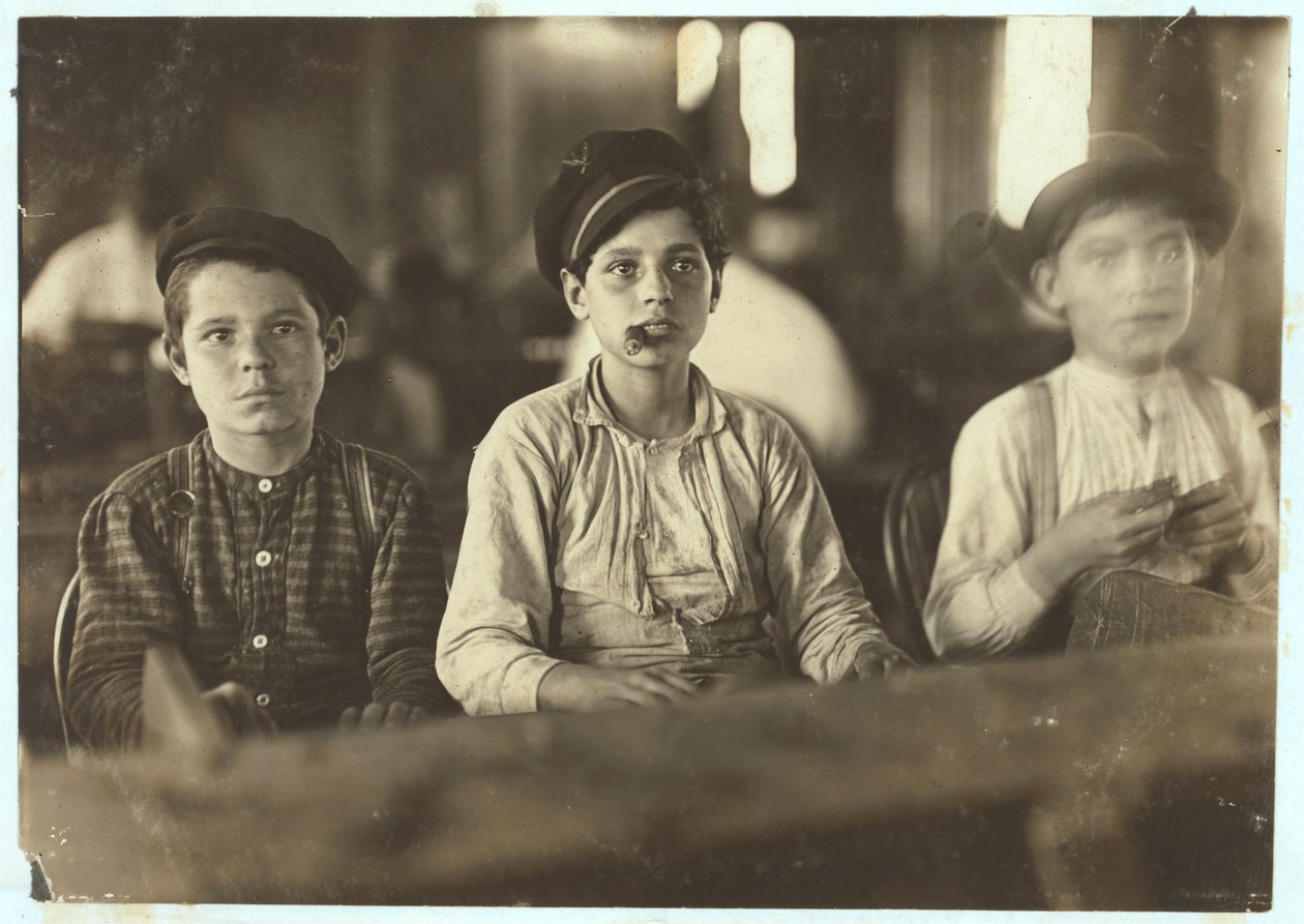 Garçons fabriquant des cigares chez Englehardt und Co, Tampa, Floride, 1909 - Lewis Wickes Hine