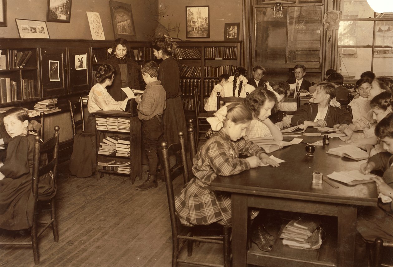 Bibliothèque, Henry Street Settlement, New York City - Lewis Wickes Hine