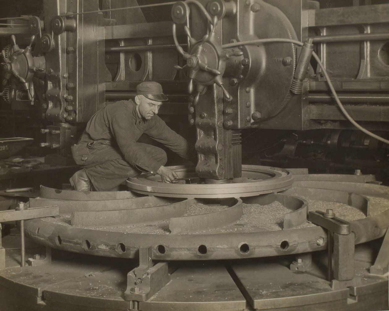 Travailleur à la machine à meuler - Lewis Wickes Hine