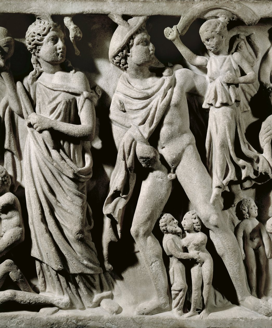 Sarcophage en marbre, Relief représentant le mythe de Prométhée, Détail, Hermès et l