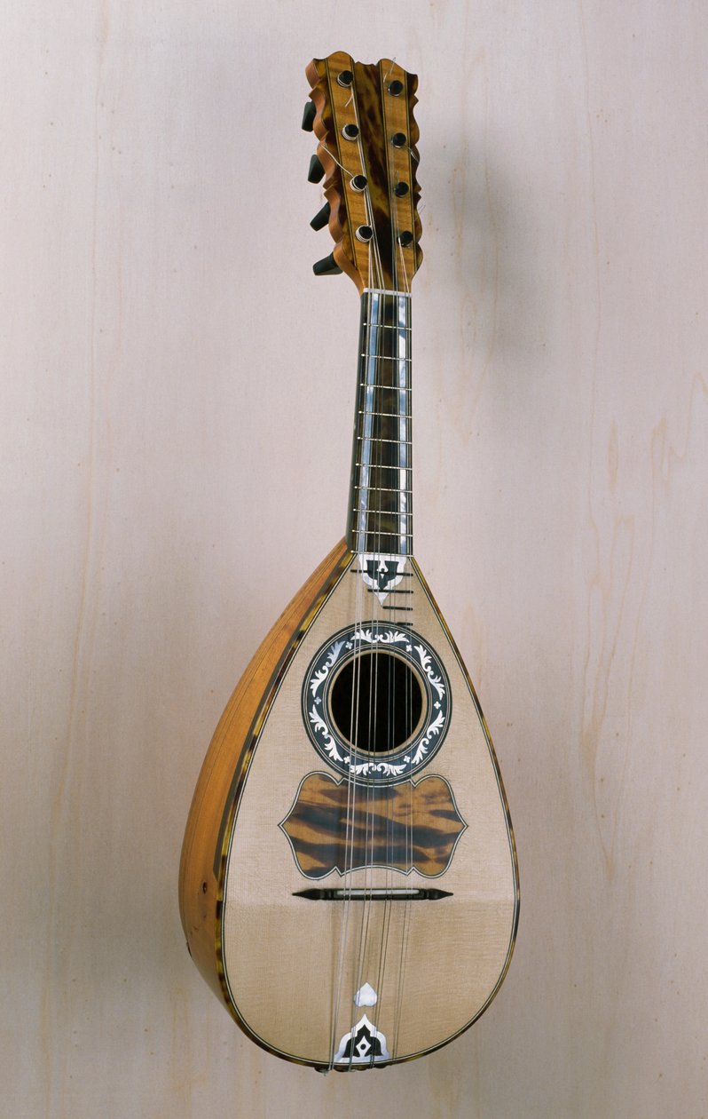 Mandoline napolitaine, instrument de musique fabriqué dans l