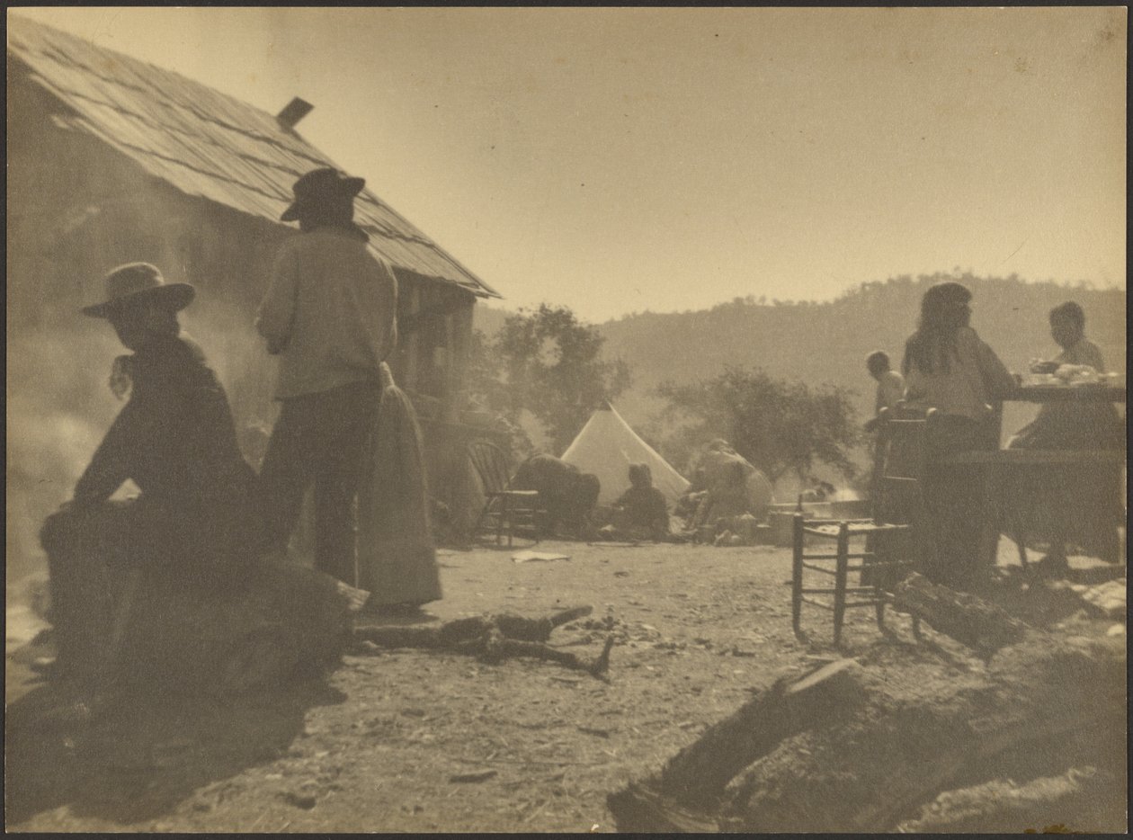 [Camping pendant les repas de groupe] - Louis Fleckenstein