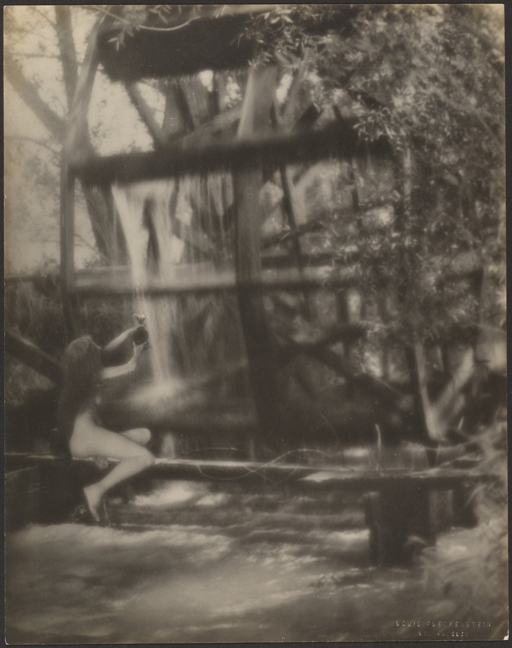 La nymphe et le vase - Louis Fleckenstein