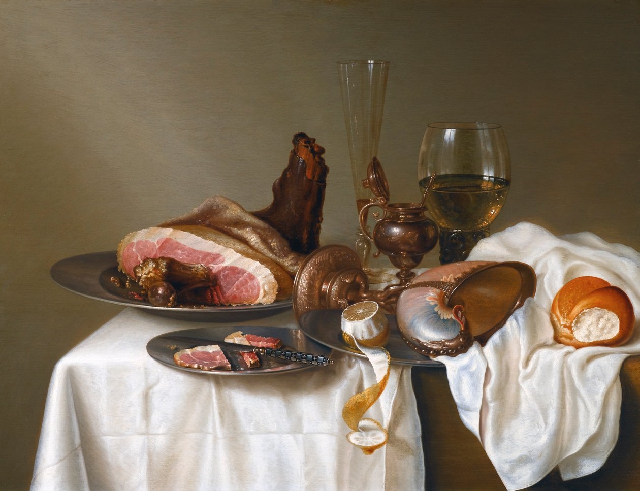 Nature morte au jambon et coupe Nautilus - Maerten Boelema de Stomme