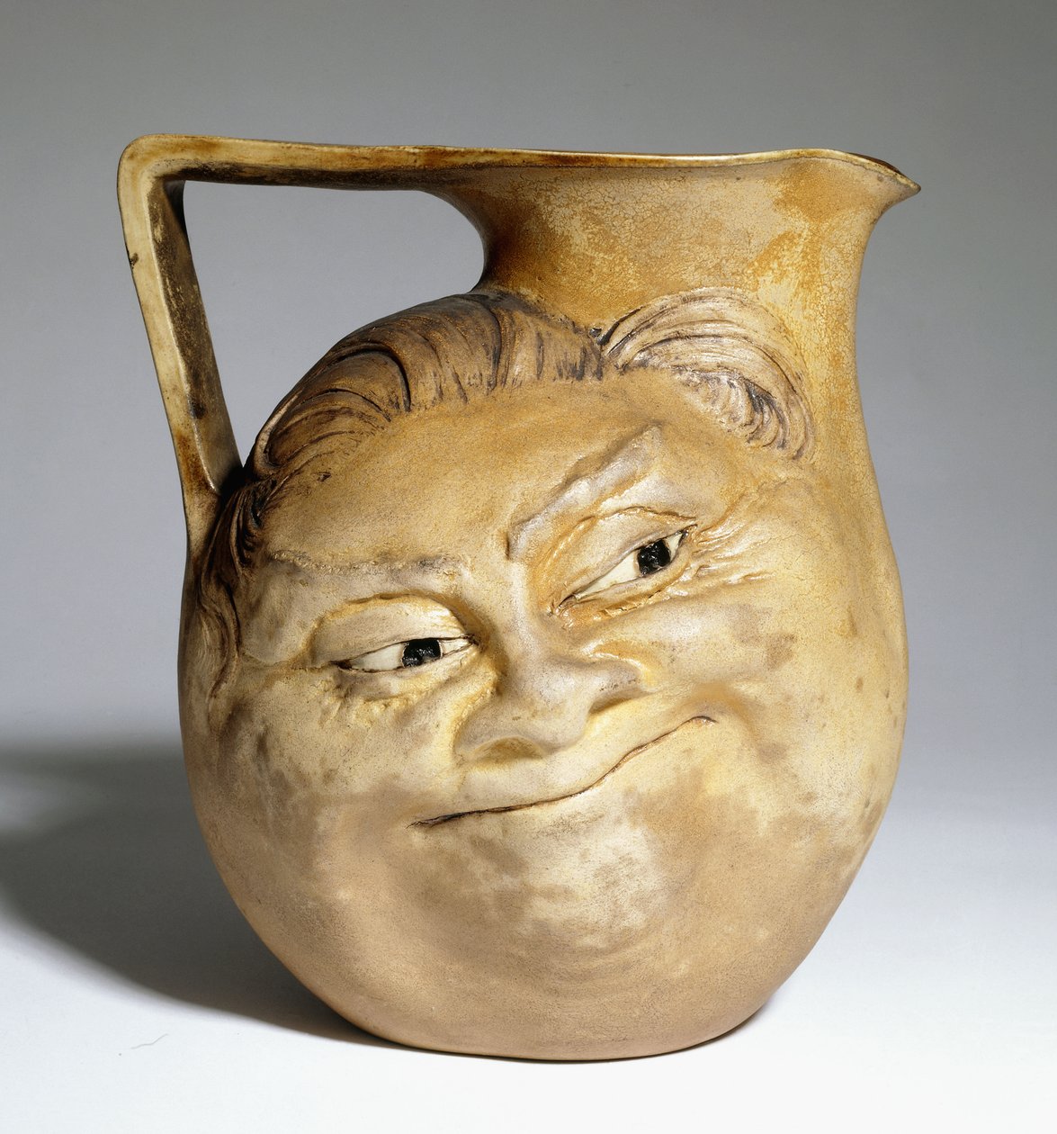 Cruche grotesque des frères Martin avec un visage humoristique, 1898 - Martin Brothers