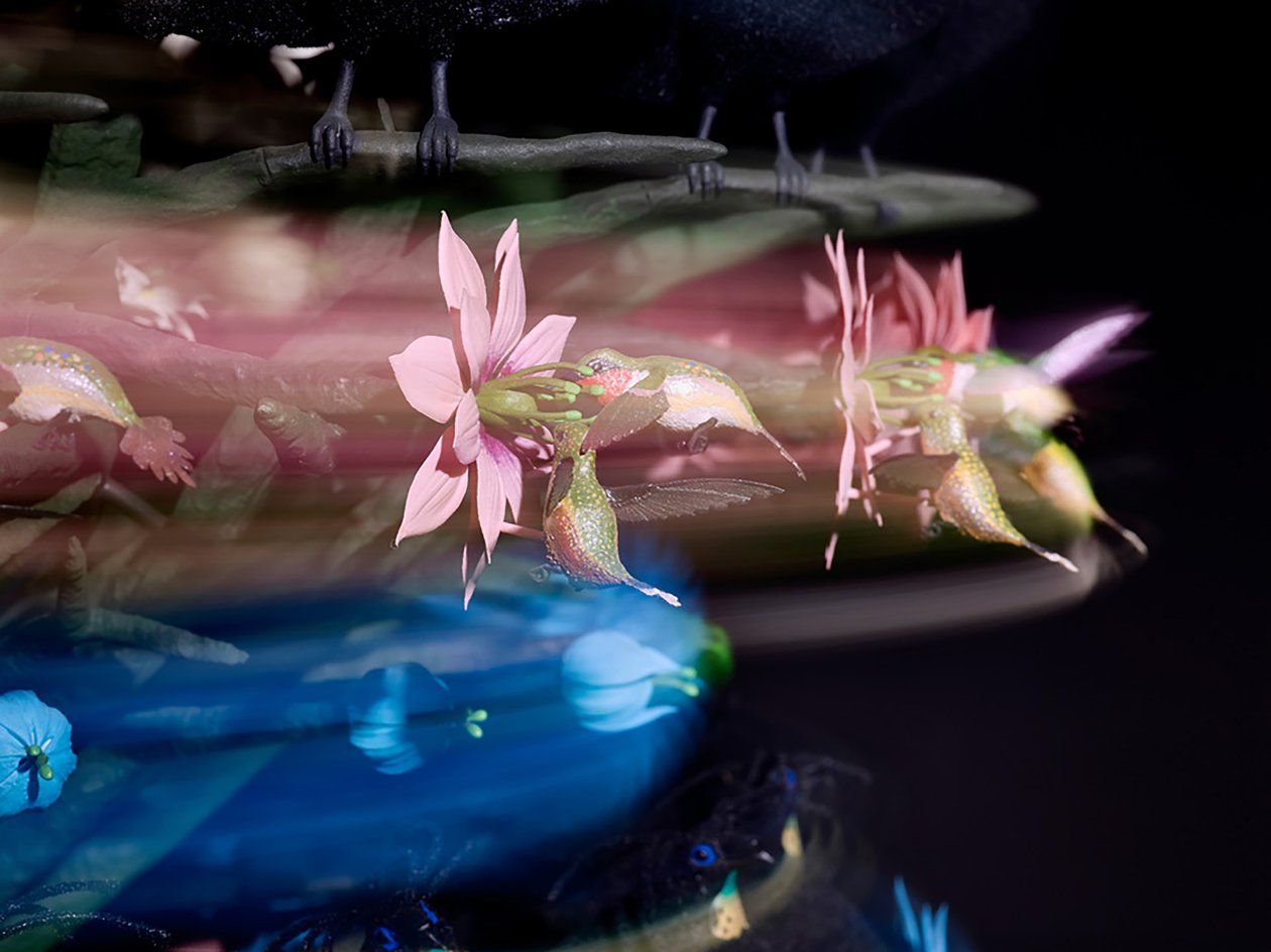 The Centrifugal Soul, 2016 (Acrylique, aluminium, acier, lumières LED, moteur, circuits électroniques, résine et peinture) - Mat Collishaw