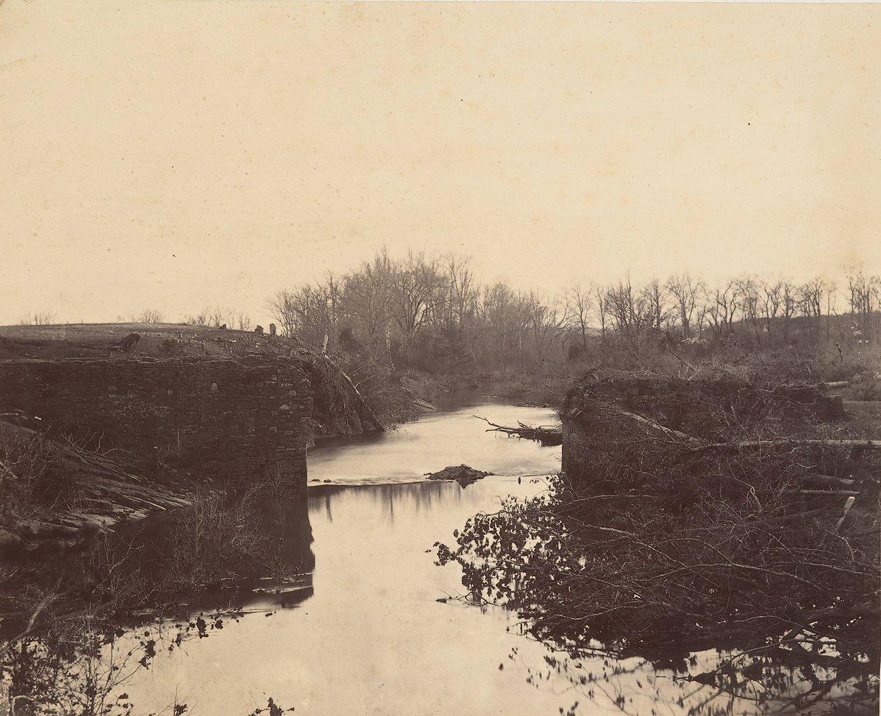 Ruines du pont de pierre - Bull Run, 1862 - Mathew Brady