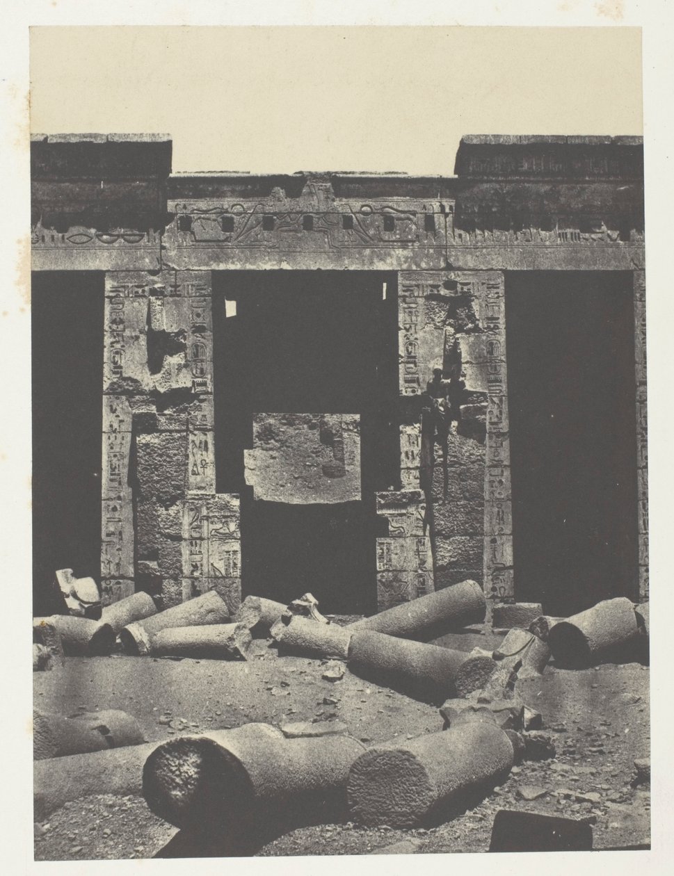 Médinet-Habou, Partie Orientale du Péristyle du Palais de Ramsès-Méiamoun; Thèbes - Maxime Du Camp