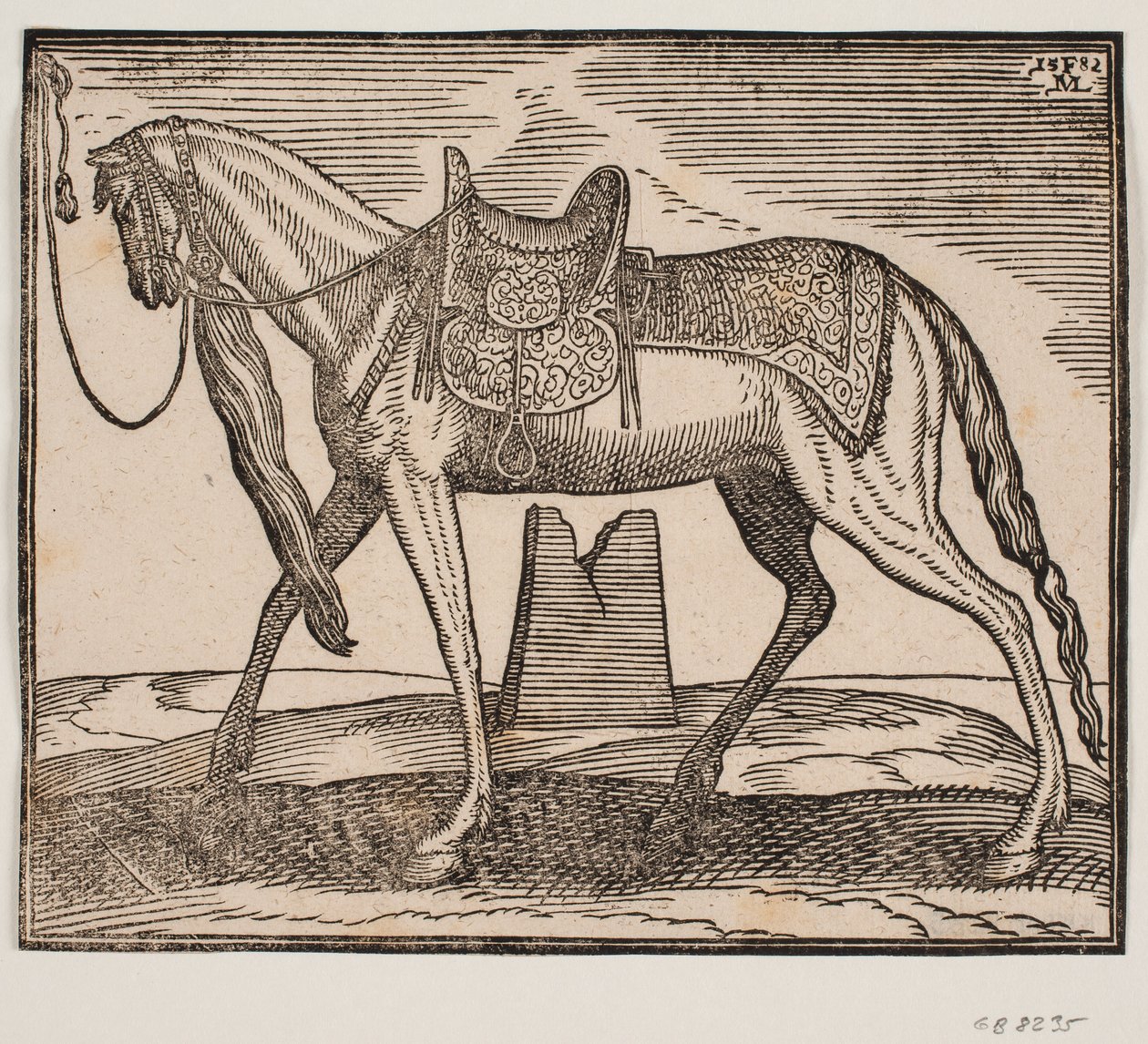 Cheval élégamment sellé, attaché à la ligne de cadre gauche, profil vers la gauche; sous le ventre du cheval, on voit une ruine - Melchior Lorck