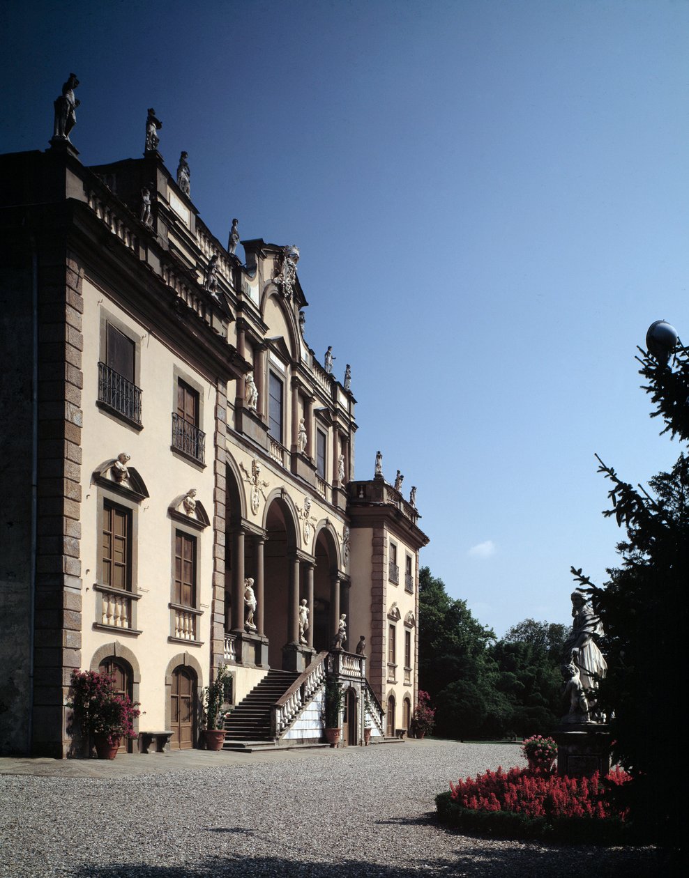 Façade de la Villa Mansi - Muzio (circle of) Oddi