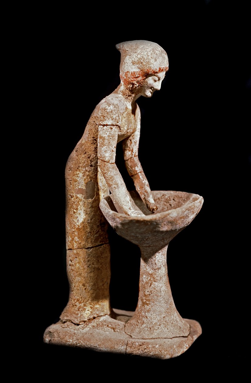 Art mycénien : figurine de femme moulant de la farine. XVIe siècle av. J.-C. Strasbourg, musée archéologique - Mycenaean