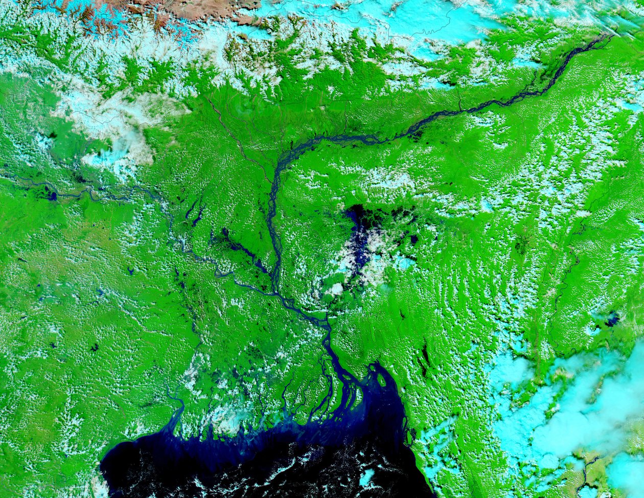 Image satellite, 5 octobre 2002, montrant les basses terres gorgées d