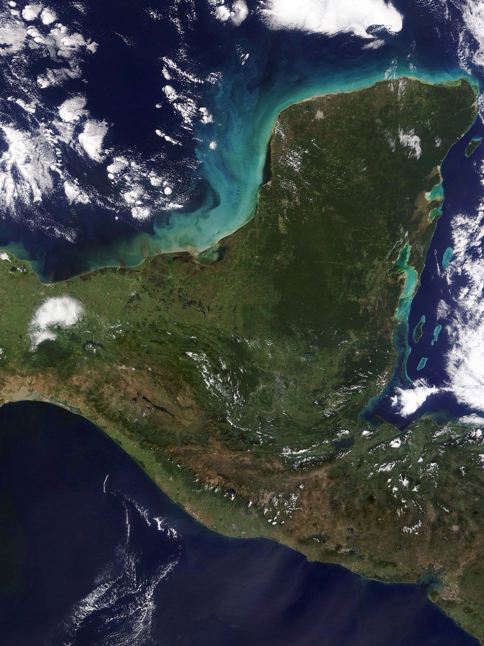 Péninsule du Yucatán, sud-est du Mexique, séparant le golfe du Mexique de la mer des Caraïbes photographiée par satellite. Crédit NASA. - National Aeronautics and Space Administration National Aeronautics and Space Administration
