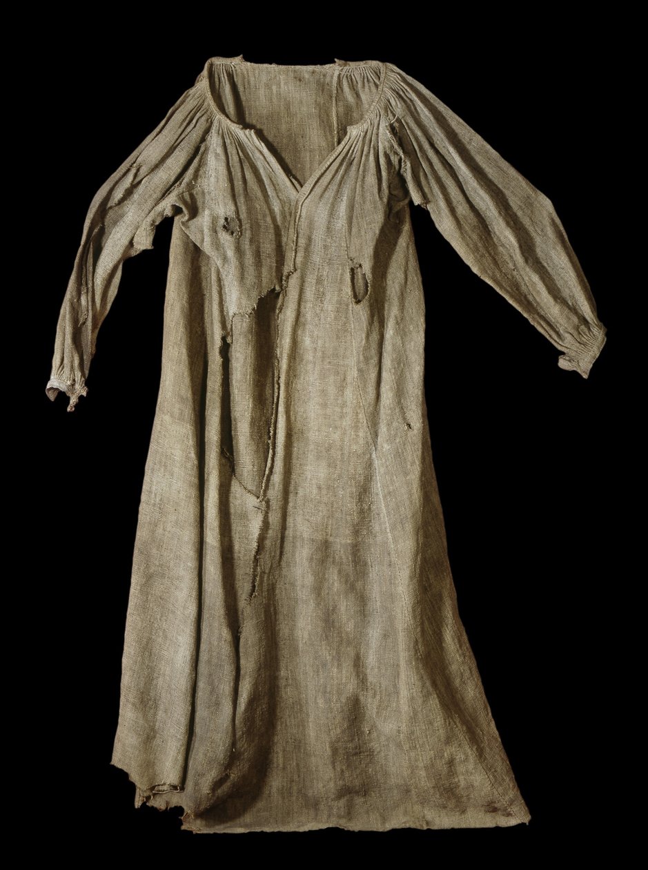 La Robe de Sorcière de Veringenstadt - Objects of History