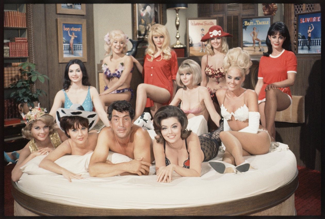 Dean Martin en Matt Helm et les filles sur le tournage de 