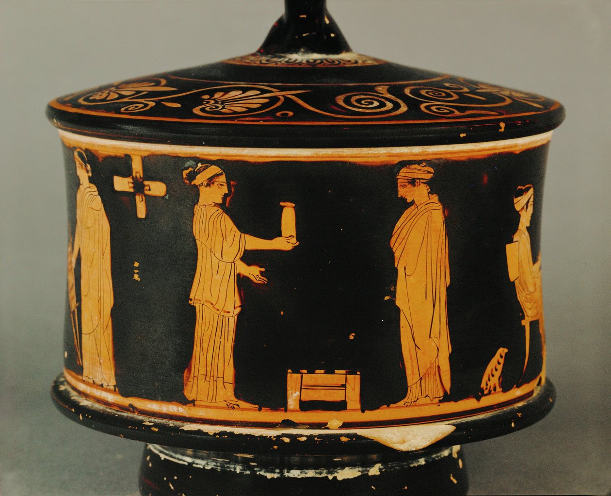 Scène de ménage, deux femmes, l