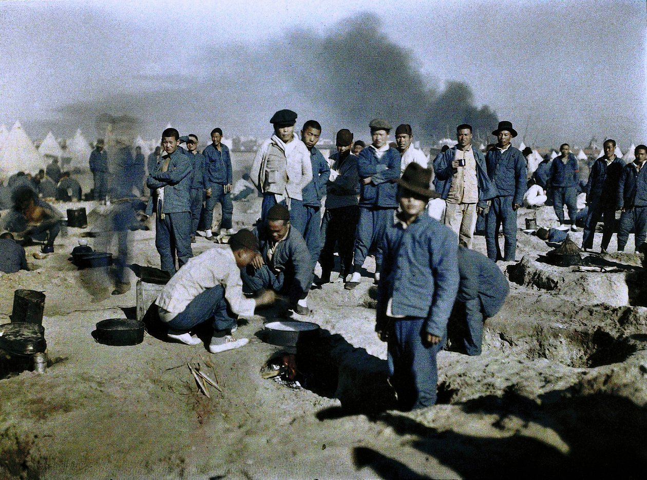 Un camp de travailleurs du British Chinese Labour Corps recrutés pour participer à la campagne du Moyen-Orient, Égypte, 1917 - Paul Castelnau