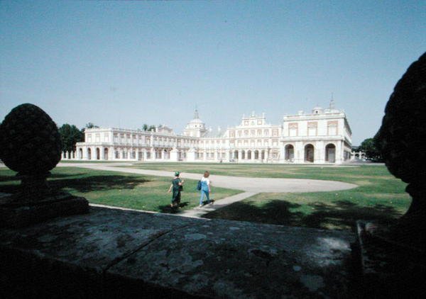 Le Palais Royal et les jardins, reconstruits à partir de 1715 - Pedro Caro Idrogo