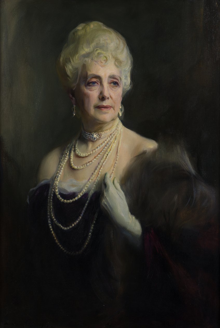 La Très Honorable Mabell Ogilvy, Comtesse Douairière d