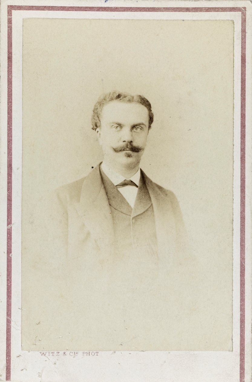 Portrait de Guy de Maupassant, vers 1880 - Photo studio Witz and Cie.