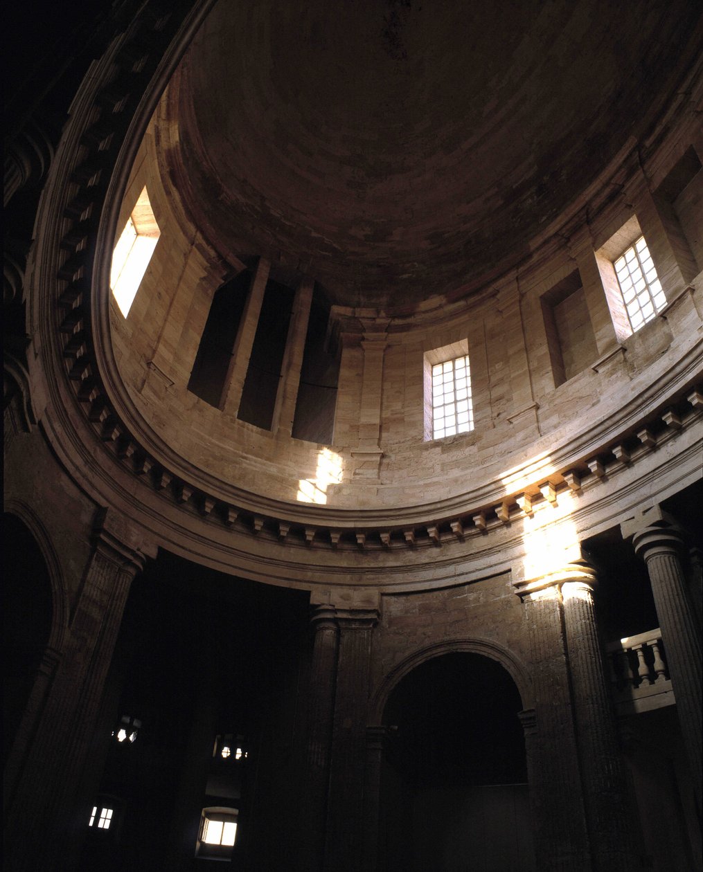 Architecture baroque : Chapelle de la Vieille Charité (1679 - 1707), monastère de Marseille, par l