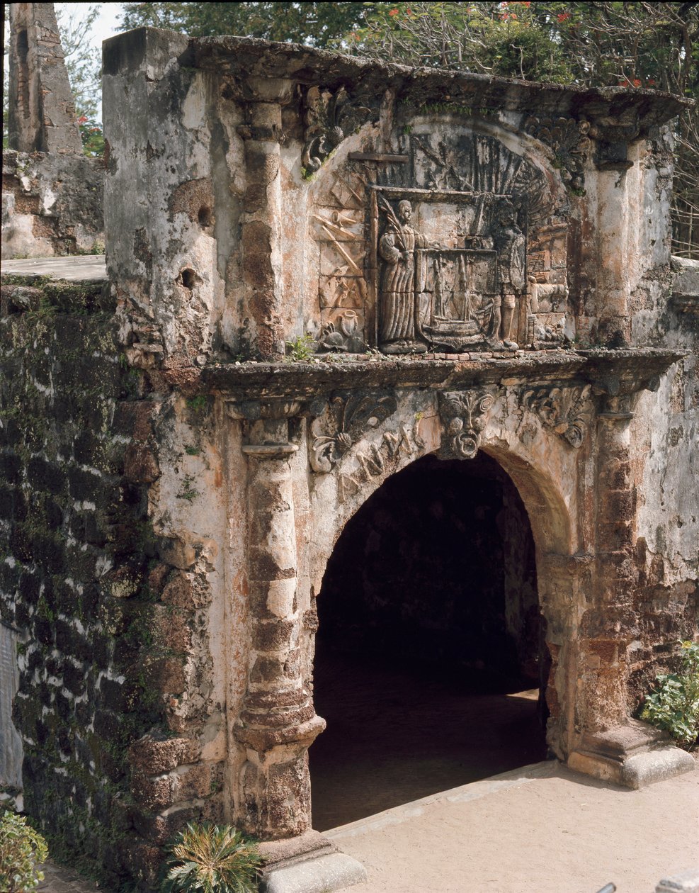 Vue de la porte de la forteresse Fortaleza - Portuguese School