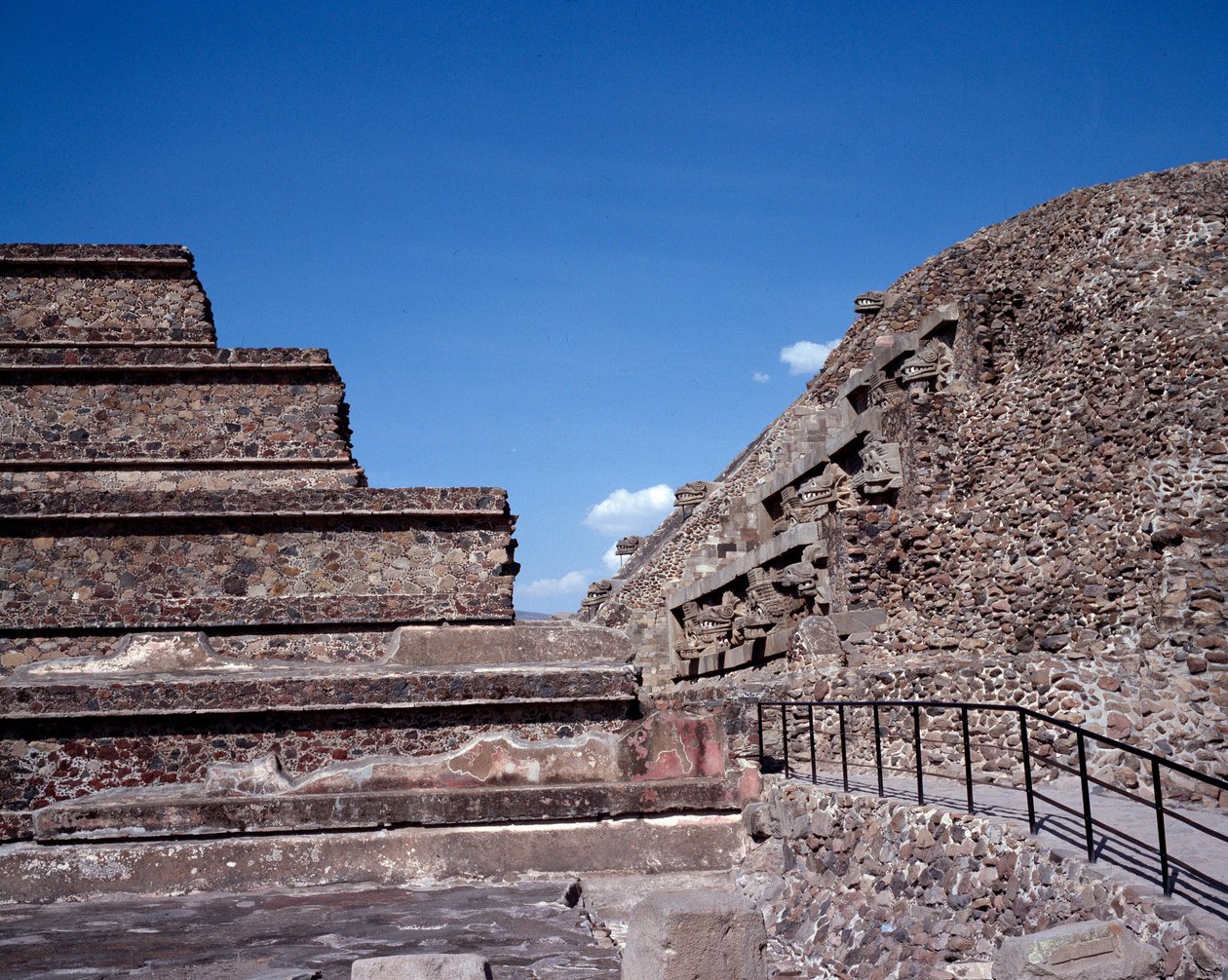 Civilisation précolombienne : vue du site de Teotihuacan : le temple de Quetzalcoatl - Pre Columbian Pre Columbian