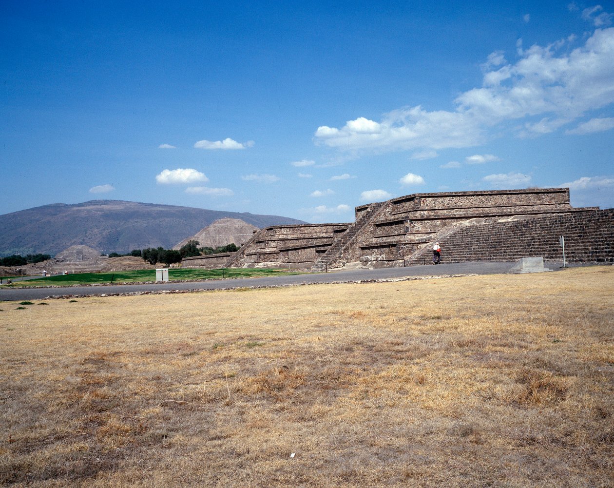 Civilisation précolombienne : vue du site de Teotihuacan (300 avant J.-C.-600 après J.-C.) : le temple (ou pyramide) du soleil. Mexique - Pre Columbian Pre Columbian