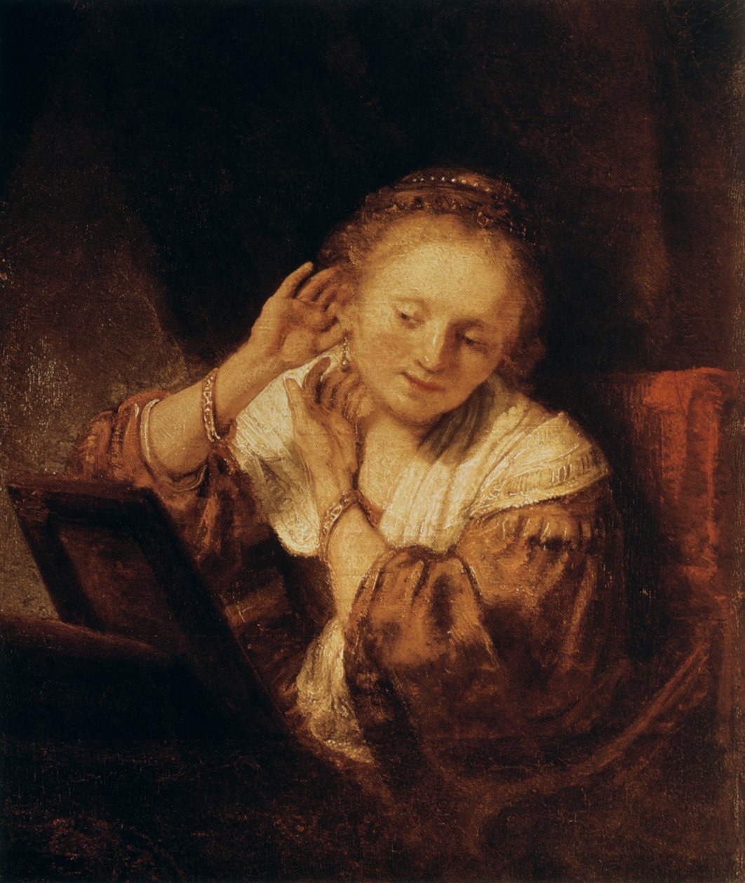 Jeune femme avec des boucles d