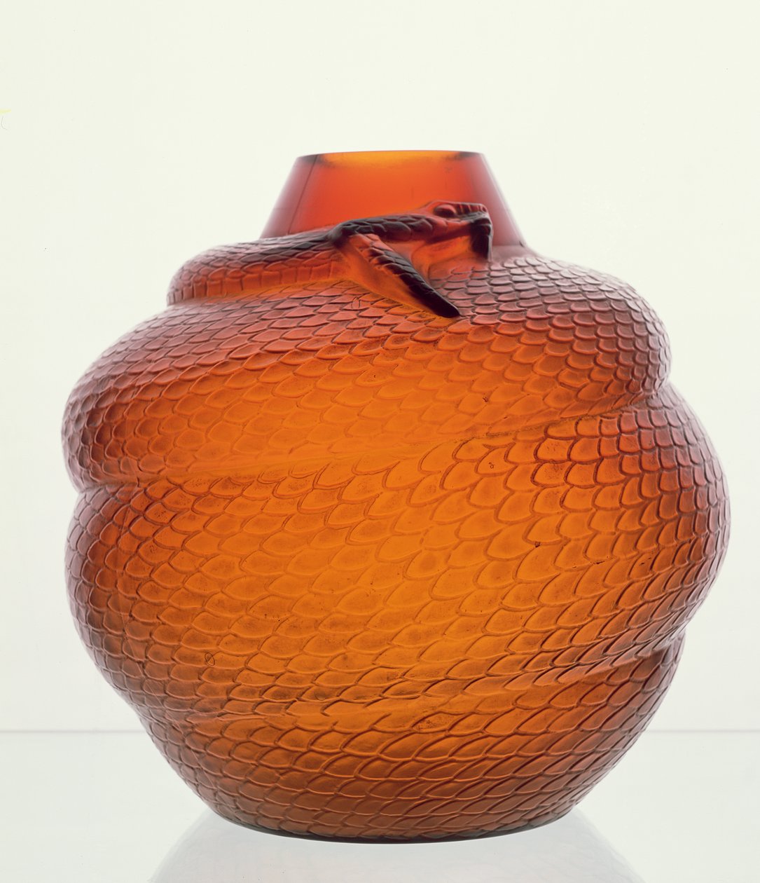 Serpent, vase en verre ambré en forme d