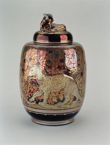Vase et couvercle en lustre, Pilkington Royal Lancastrian - Richard Joyce