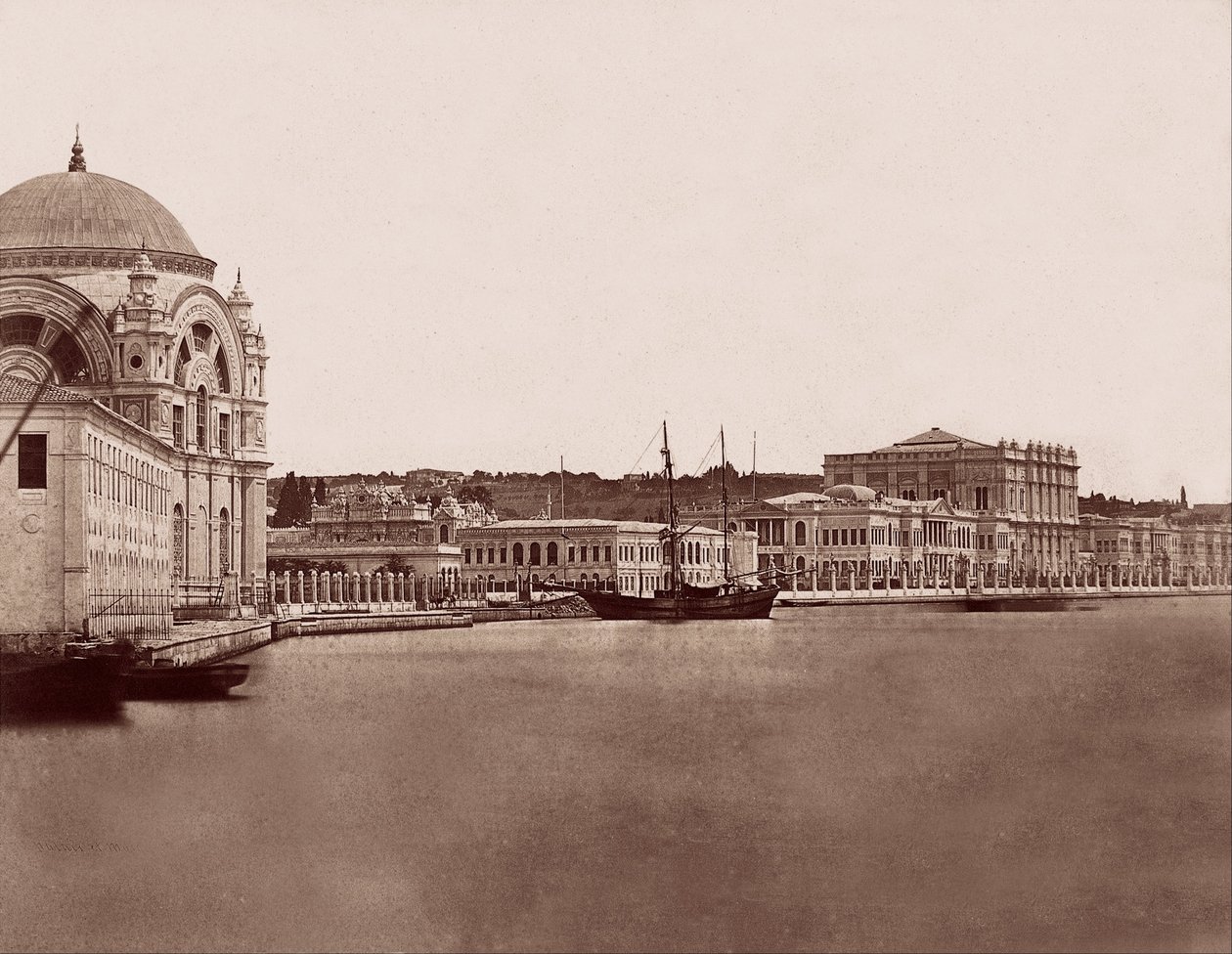 Palais et mosquée de Dolmabahçe - Robertson and Beato