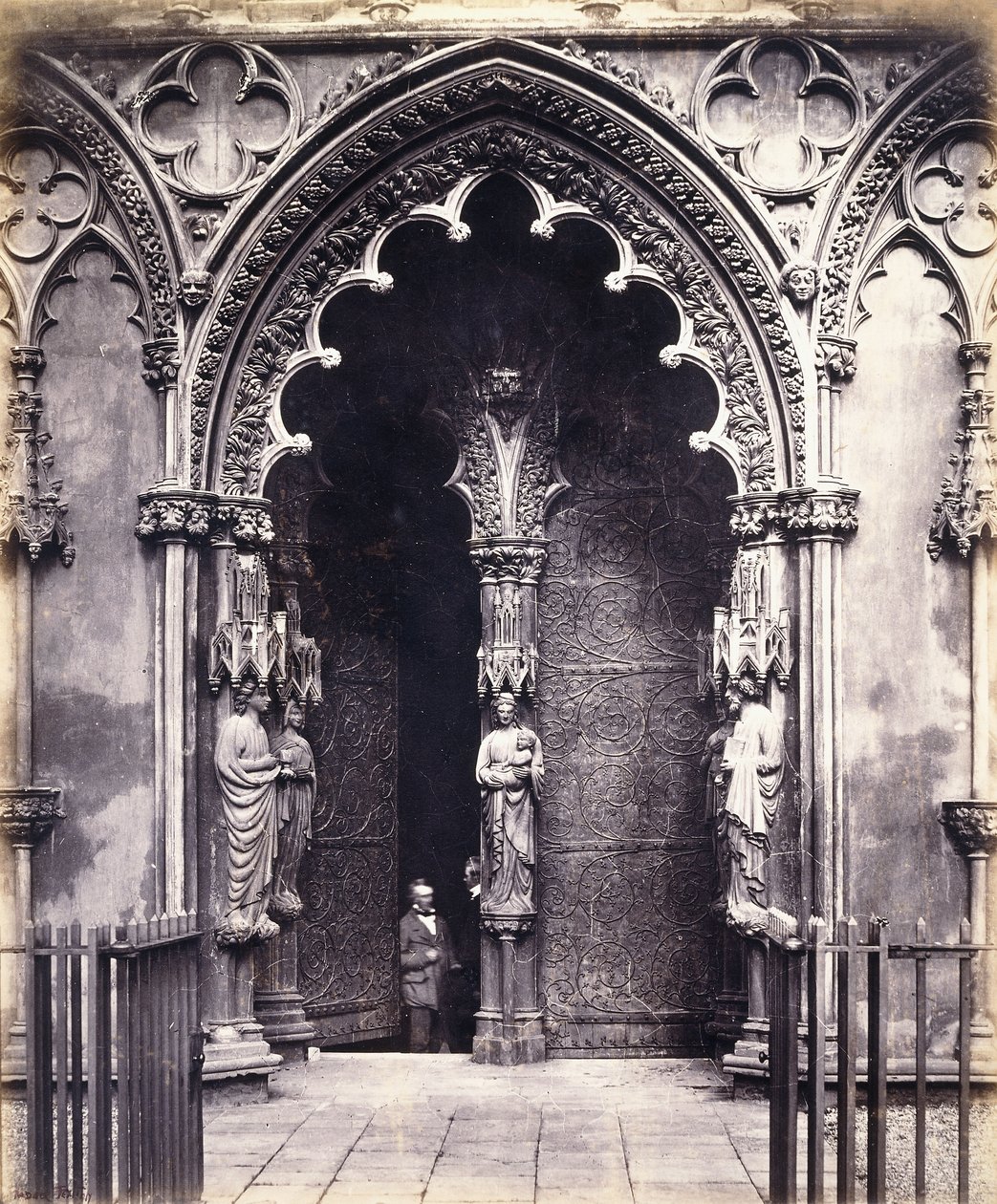 Lichfield : le porche ouest - Roger Fenton