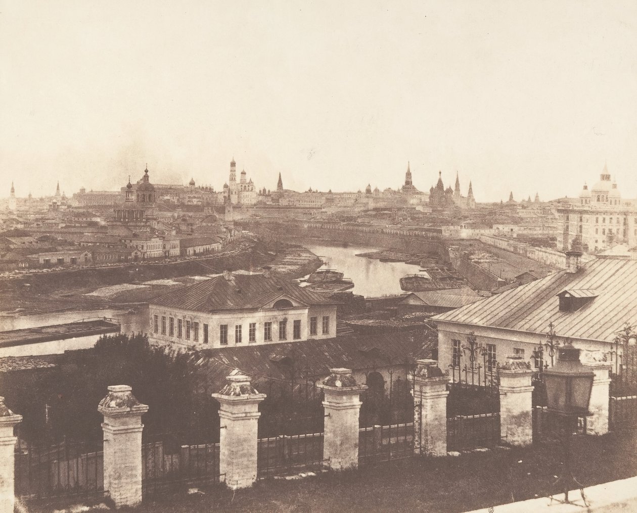Moscou, le Kremlin au loin, 1852 - Roger Fenton