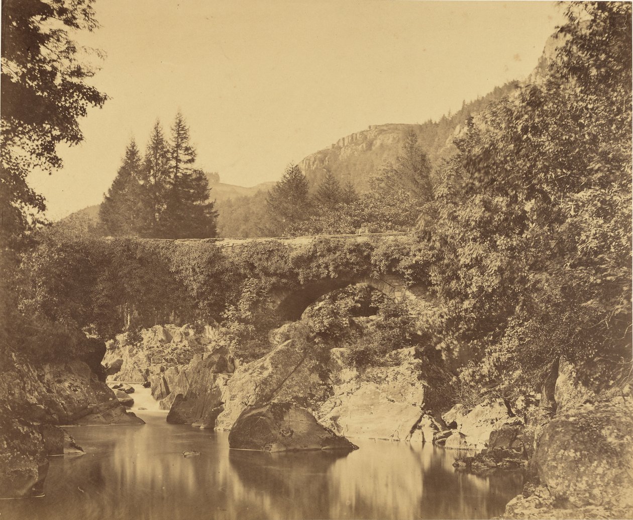 Bassin en contrebas de Pont y Pari, Bettws-y-Coed, pays de Galles. - Roger Fenton