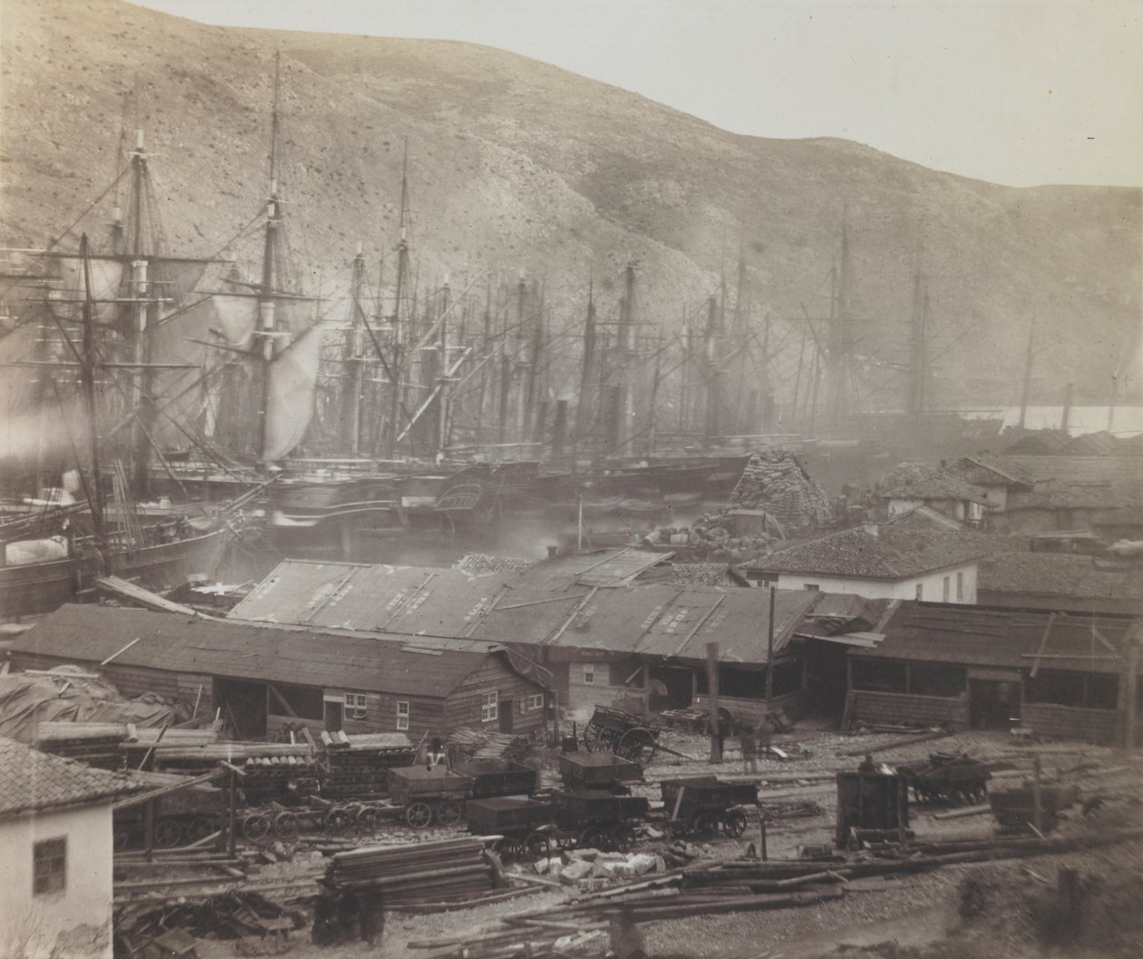 Hangars et ateliers ferroviaires, Balaklava - Roger Fenton