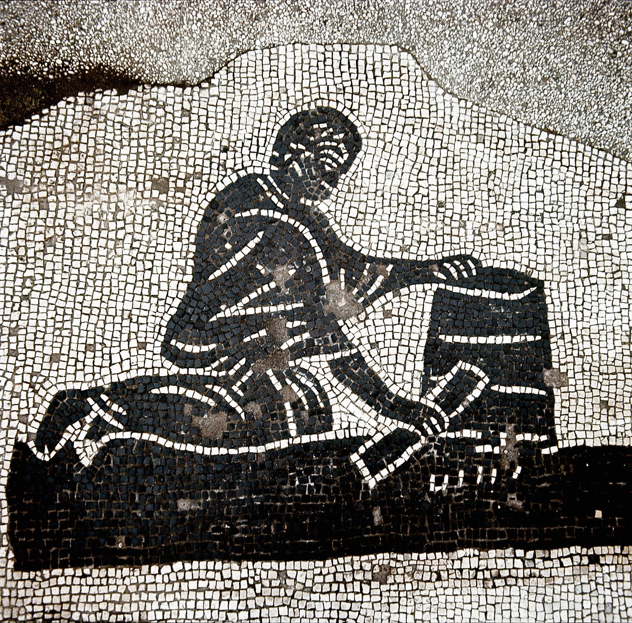 Un ouvrier remplissant un boisseau - Roman