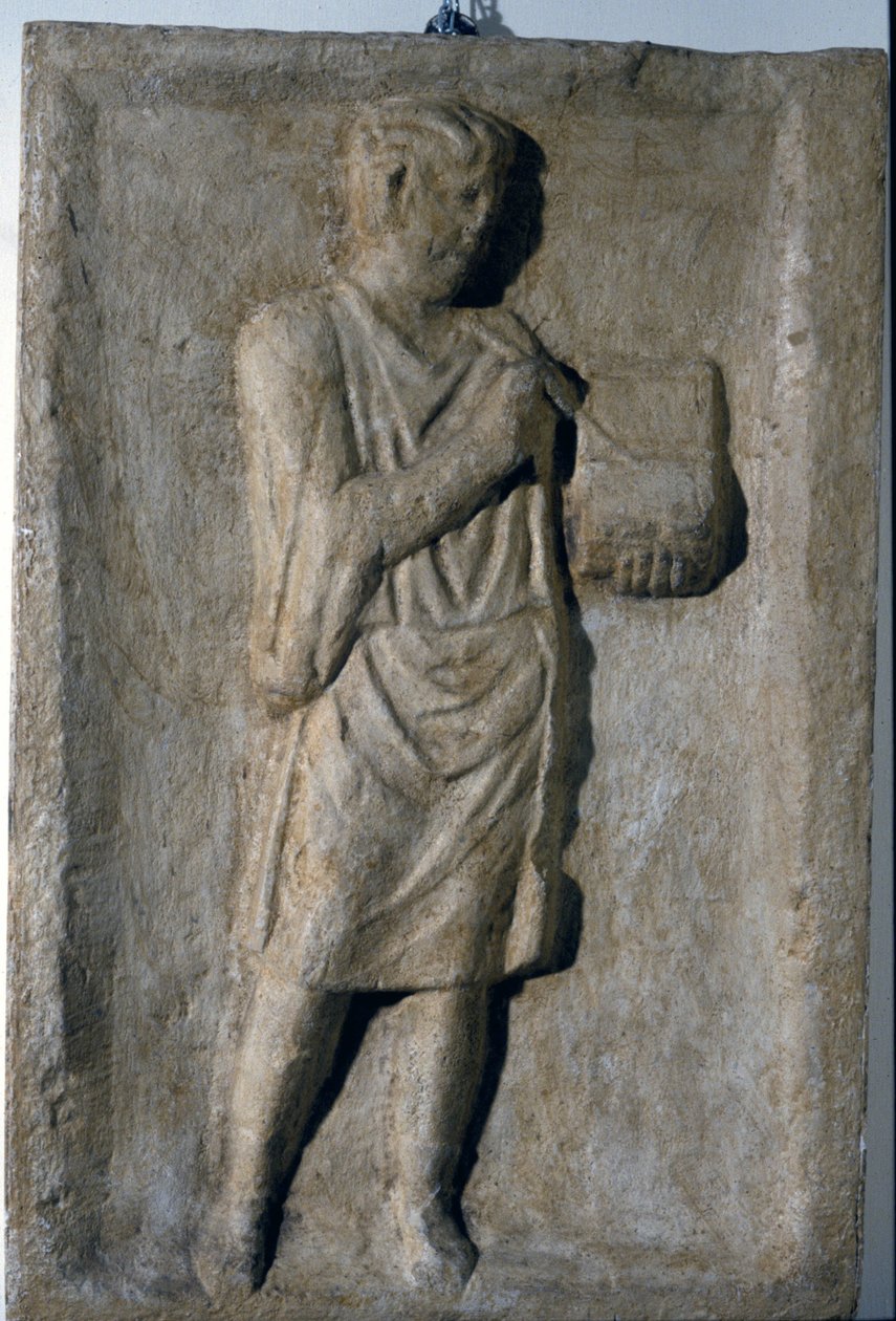Bas-relief romain du 3ème siècle après J.-C. Un écrivain - Roman